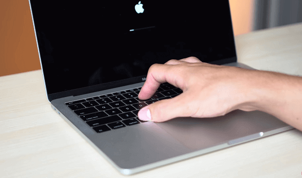 Solución rápida Macbook Pro Black Screen