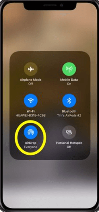 Transfiera contactos de iPhone a iPhone usando AirDrop