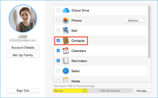 Transferir contactos de Outlook usando iCloud