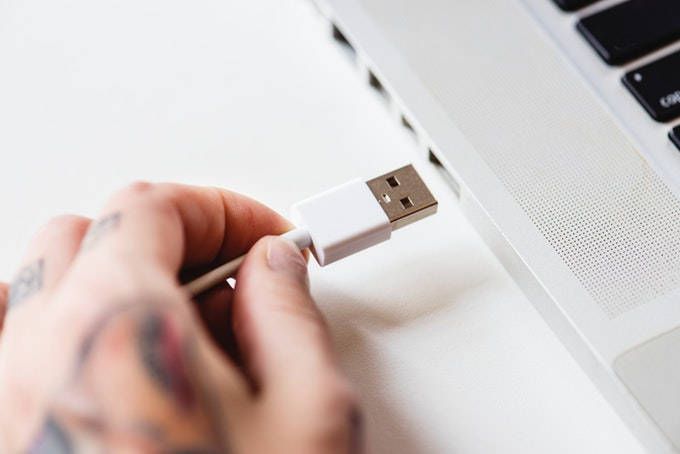 Cómo transferir fotos de Samsung a la PC con un cable USB