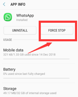 Obligar a la aplicación a detenerse para reparar la copia de seguridad de WhatsApp atascada en Android